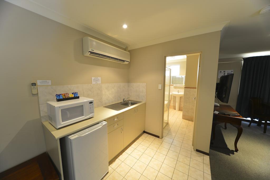 Wattle Grove Motel Perth Oda fotoğraf