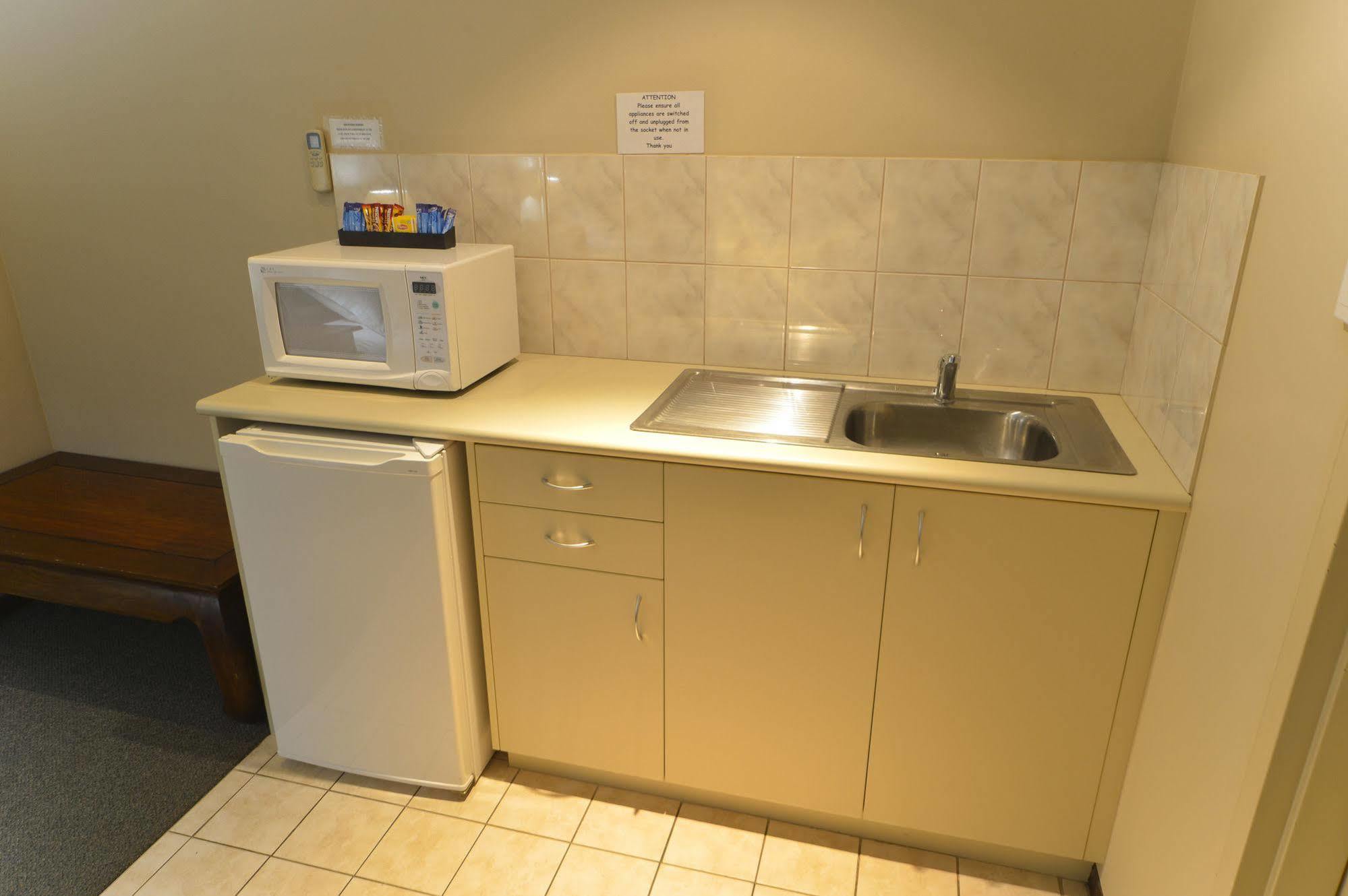 Wattle Grove Motel Perth Dış mekan fotoğraf