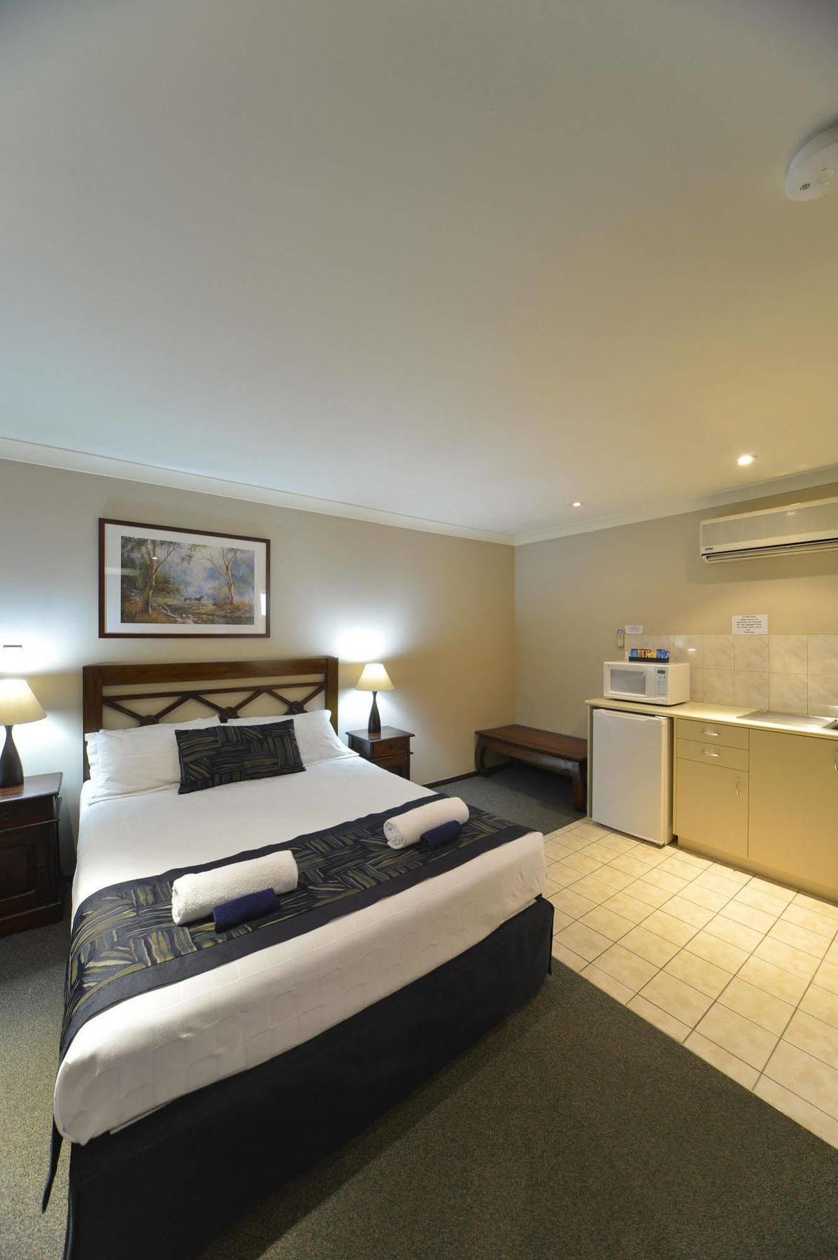 Wattle Grove Motel Perth Dış mekan fotoğraf