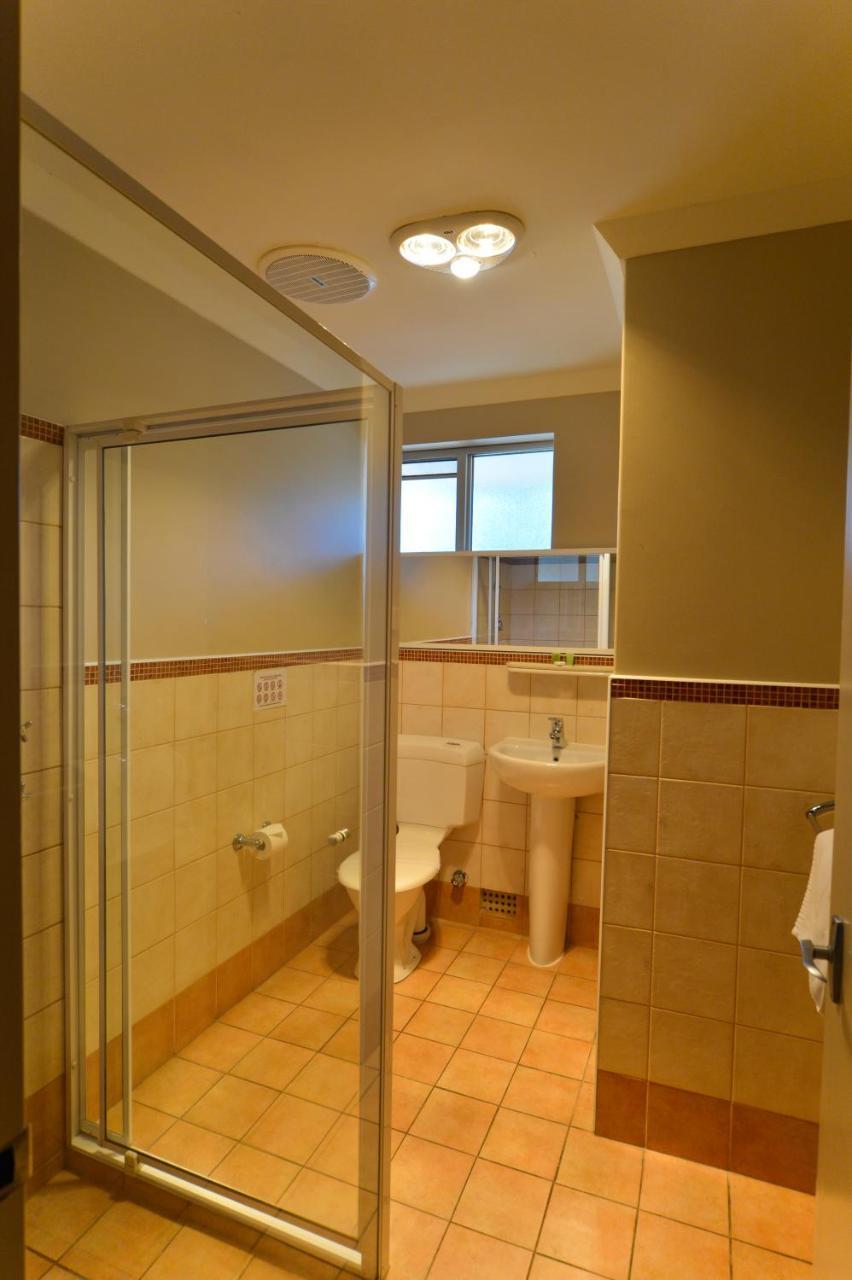 Wattle Grove Motel Perth Dış mekan fotoğraf